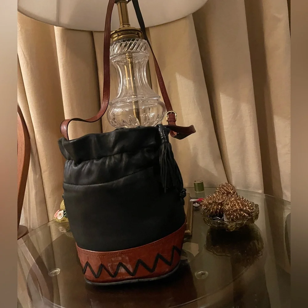 Portofino Collection please check all picture of condition - Picture 5 of 17